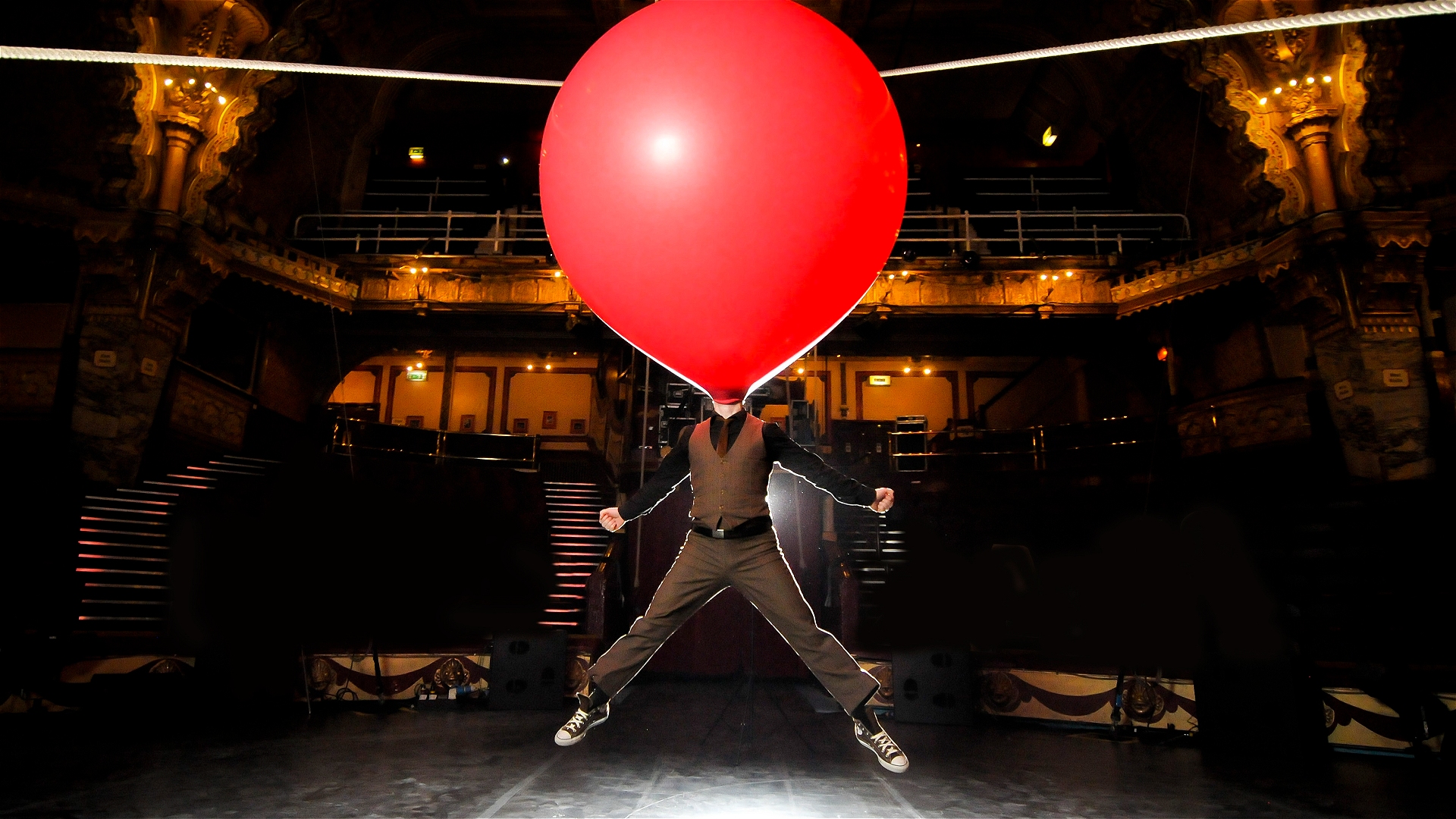 Licht smokkel galop The Giant Balloon Show - Brighton Fringe